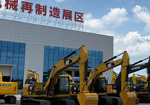 Range of Caterpillar excavators 
